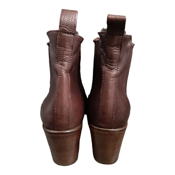 Boemos women's ankle Brown leather ankle booties Italy Elastic Size 40/ US9 - Picture 4 of 8